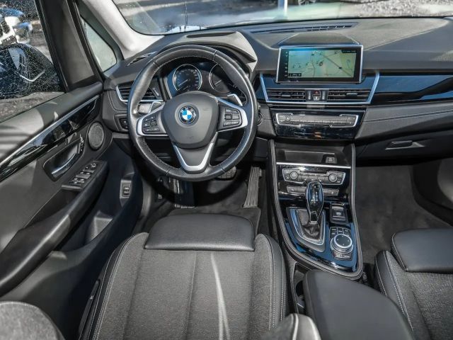 BMW 220 220i Sport Line