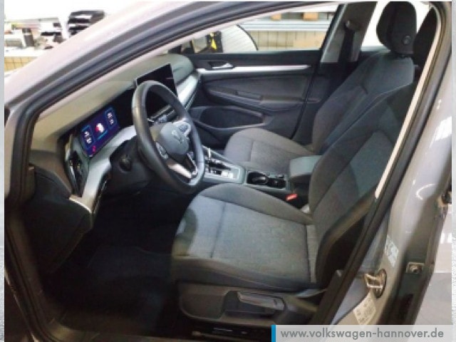 Volkswagen Golf 1.5 eTSI DSG Golf VIII Life