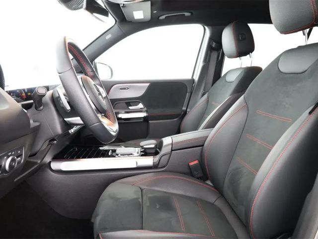 Mercedes-Benz EQB 300 4MATIC AMG Line