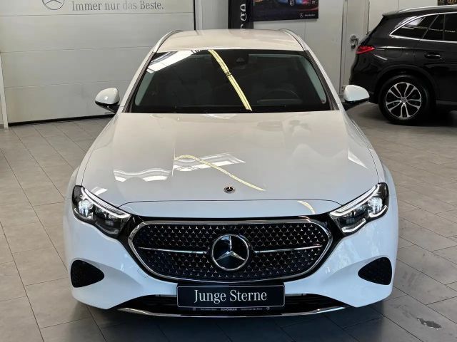 Mercedes-Benz E 220 AVANTGARDE E 220 d Estate