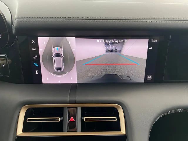 Porsche Taycan 4 Cross Turismo