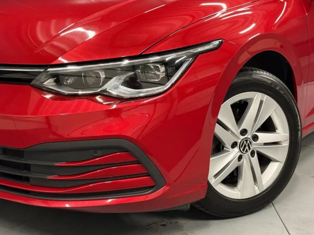 Volkswagen Golf 1.5 eTSI Golf VIII Life