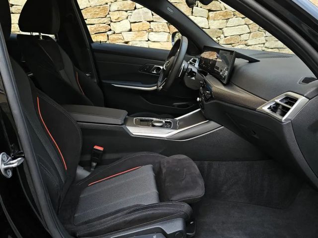 BMW 330 330i Touring xDrive