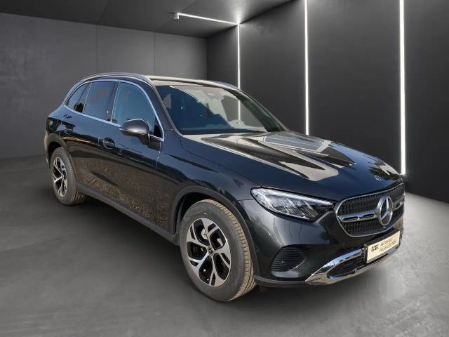 Mercedes-Benz GLC 200 4M*AHK*Pano*Totwink*Memory*LED*Kamera*