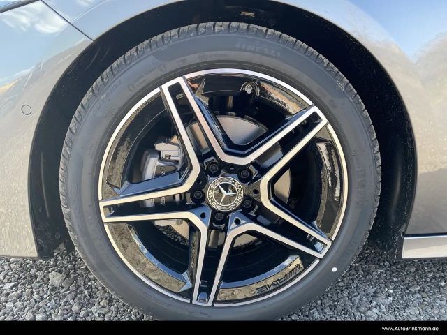 Mercedes-Benz A 200 A 200 d AMG Line