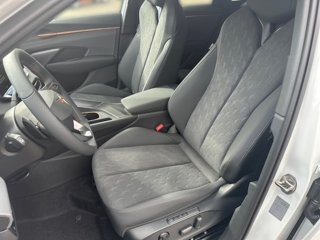 Cupra Terramar 1.5 e-Hybrid