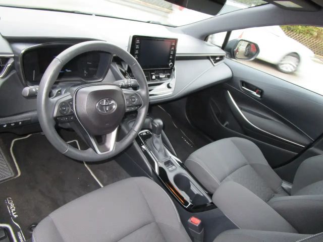 Toyota Corolla Hybride Team D