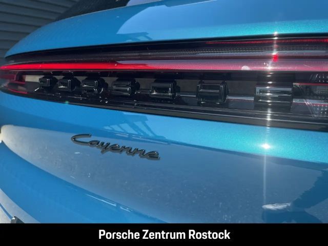 Porsche Cayenne BOSE Luftfederung LED-Matrix