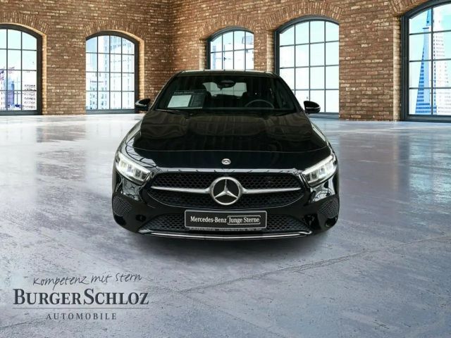 Mercedes-Benz A 200 Progressive