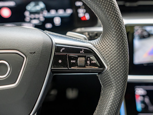 Audi S6 Quattro Sedan