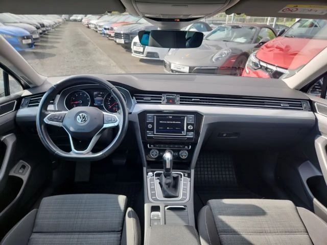 Volkswagen Passat 1.5 TSI BMT Business