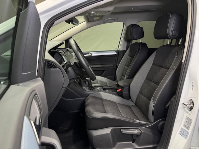 Volkswagen Touran 2.0 TDI DSG IQ.Drive