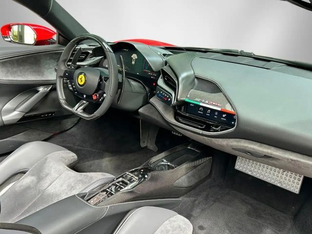 Ferrari SF90 Spider