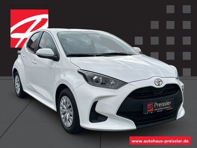 Toyota Yaris Business Hybride