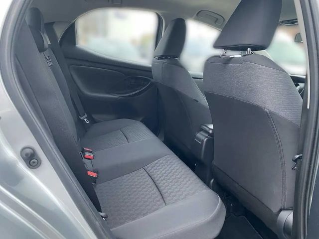 Toyota Yaris Hatchback Hybride Team D