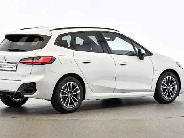 BMW 218 218d Active Tourer Sedan