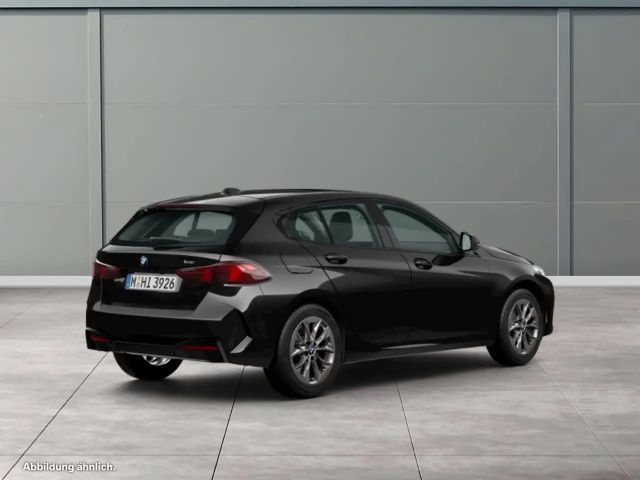 BMW 120 120i Sedan
