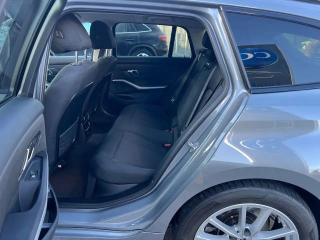 BMW 318 318d Touring