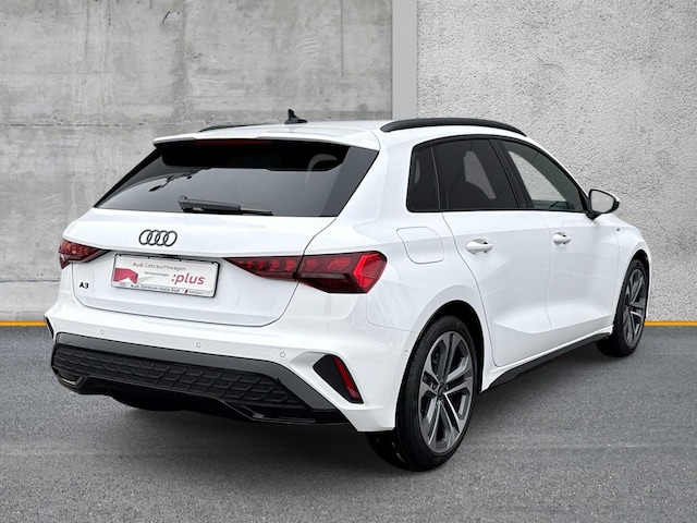 Audi A3 30 TFSI S-Line S-Tronic Sportback