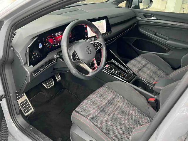 Volkswagen Golf 2.0 TSI DSG GTI