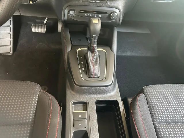 Ford Focus EcoBoost ST Line