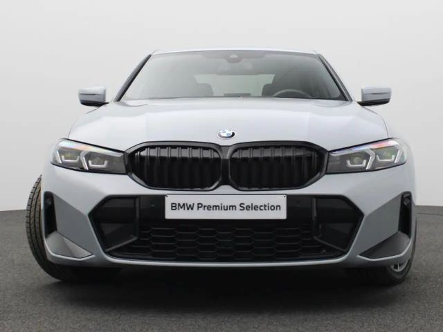 BMW 318 M-Sport Sedan