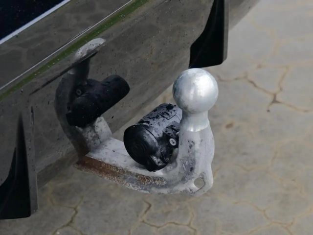 BMW 330 330e M-Sport Touring xDrive