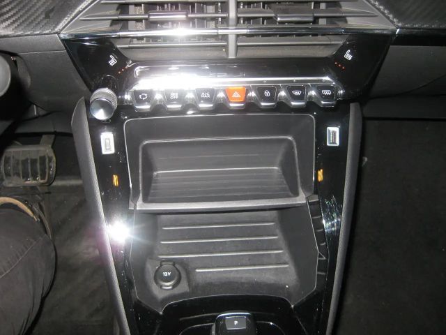 Peugeot E-208 Active Pack