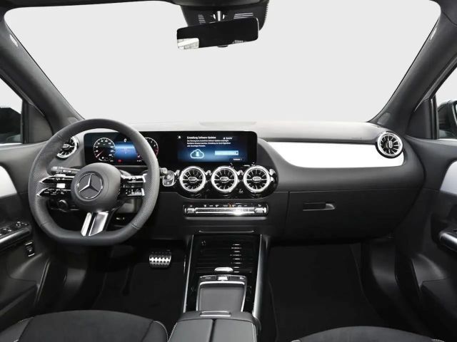 Mercedes-Benz GLA 200 AMG Line