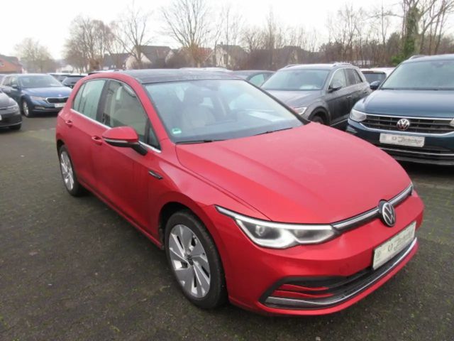 Volkswagen Golf 1.5 eTSI DSG Style