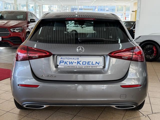 Mercedes-Benz A 180 A 180 d