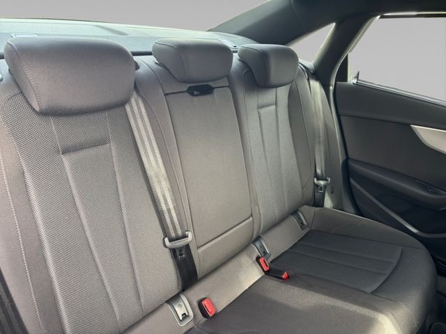 Audi A4 40 TDI S-Tronic Sedan
