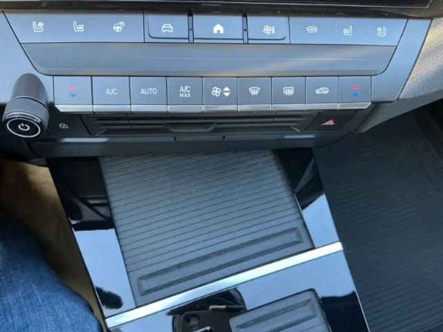 Opel Astra Hybrid Innovation Ultimate