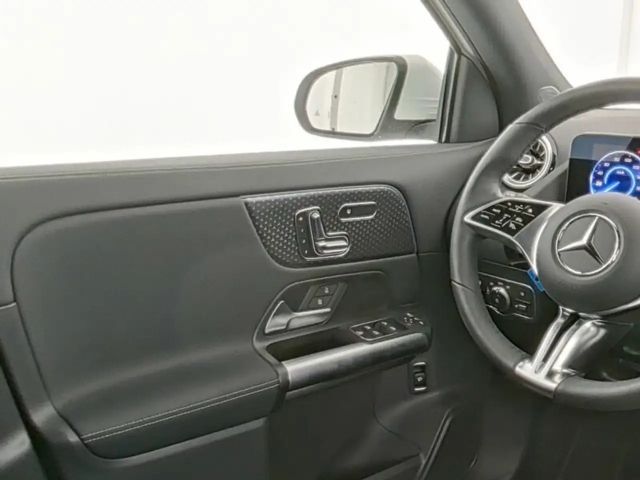 Mercedes-Benz EQA 300 4MATIC