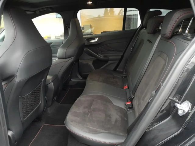 Ford Focus EcoBoost ST Line Wagon