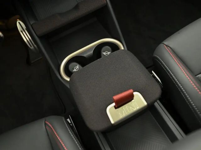 MINI John Cooper Works Countryman John Cooper Works Countryman A