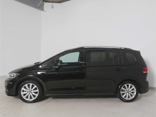 Volkswagen Touran 1.5 TSI DSG R-Line