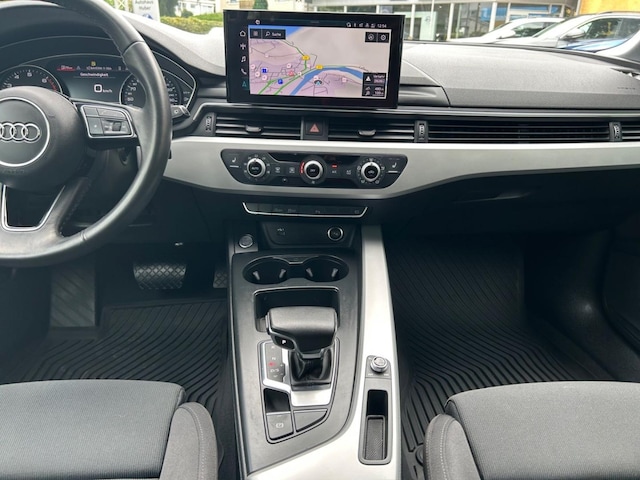 Audi A4 35 TFSI Avant S-Tronic