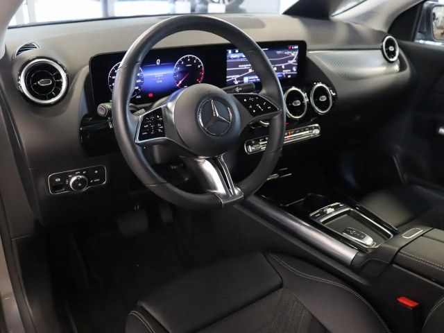 Mercedes-Benz GLA 180 Progressive