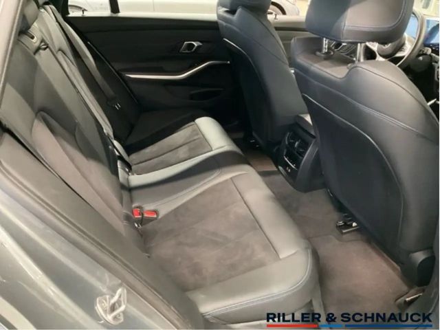 BMW 330 330i M-Sport Touring