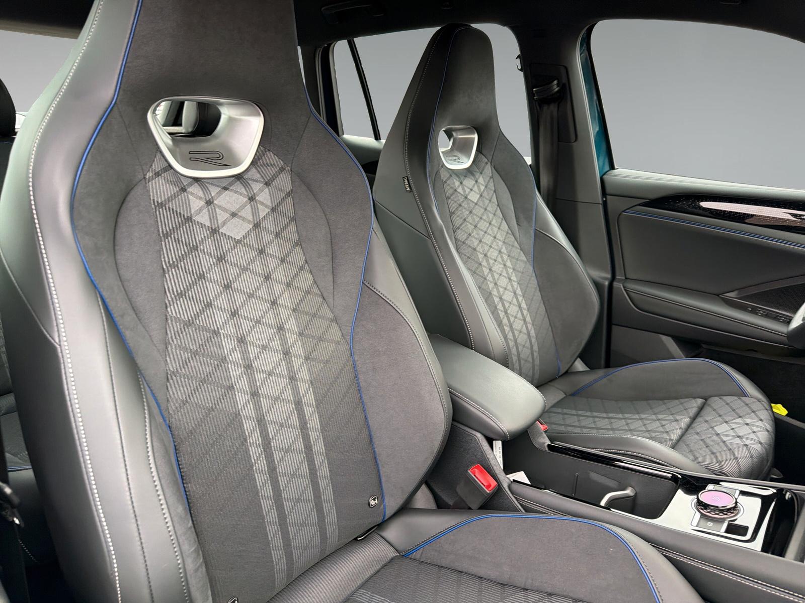 Volkswagen Tiguan 1.5 eTSI DSG IQ.Drive R-Line