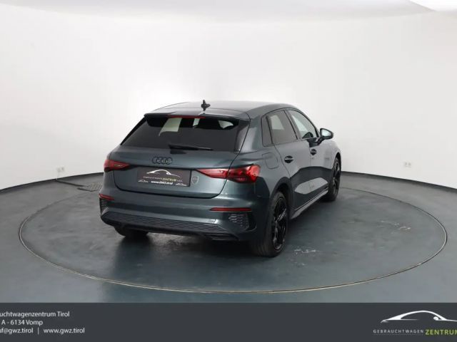 Audi A3 Hybride S-Line Sedan