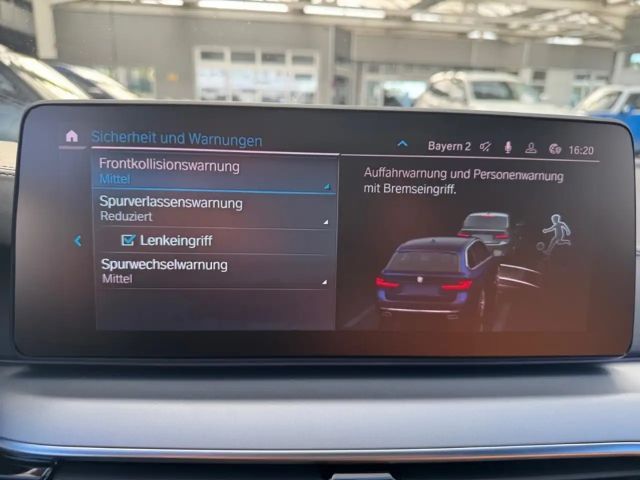 BMW 530 xe LASER+LEDER+HUD+ACC+PANO+DAB+BT+MFL+AHK+