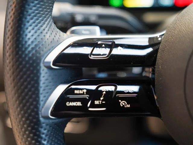 Mercedes-Benz EQA 350 4MATIC AMG Line