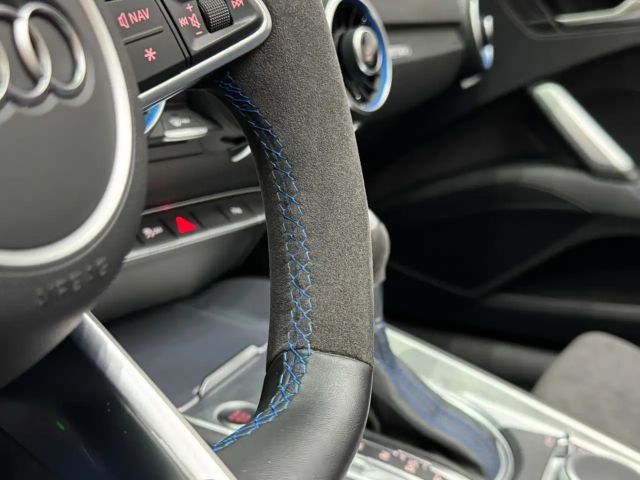 Audi TT 40 TFSI Cabriolet S-Line