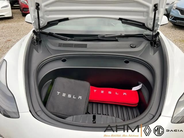 Tesla Model 3 RWD Standard Range