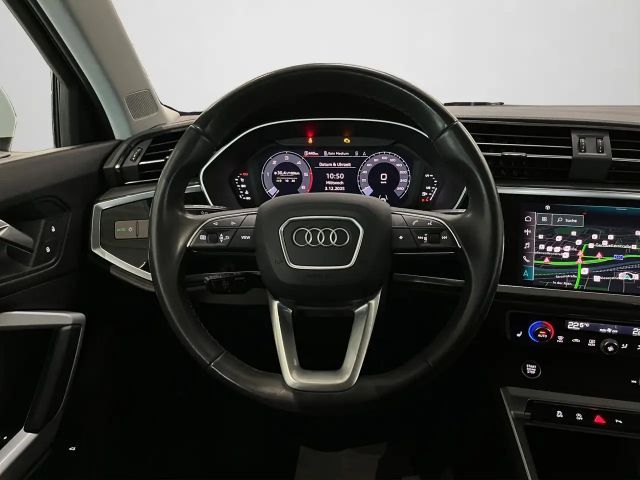 Audi Q3 35 TDI