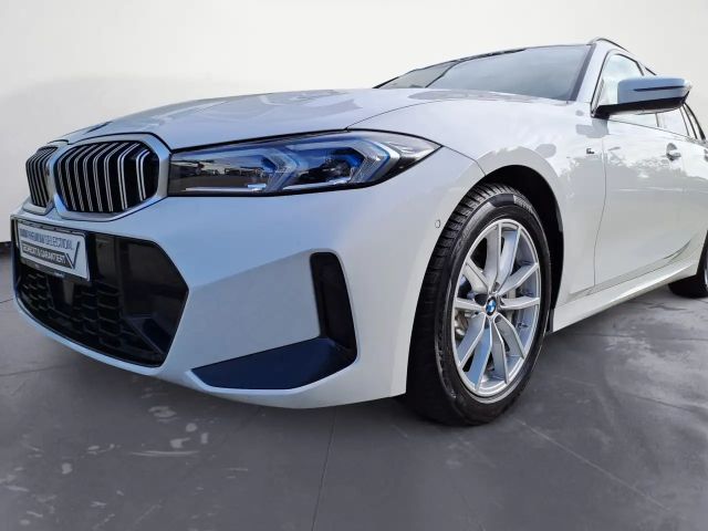 BMW 330 330d M-Sport Touring xDrive