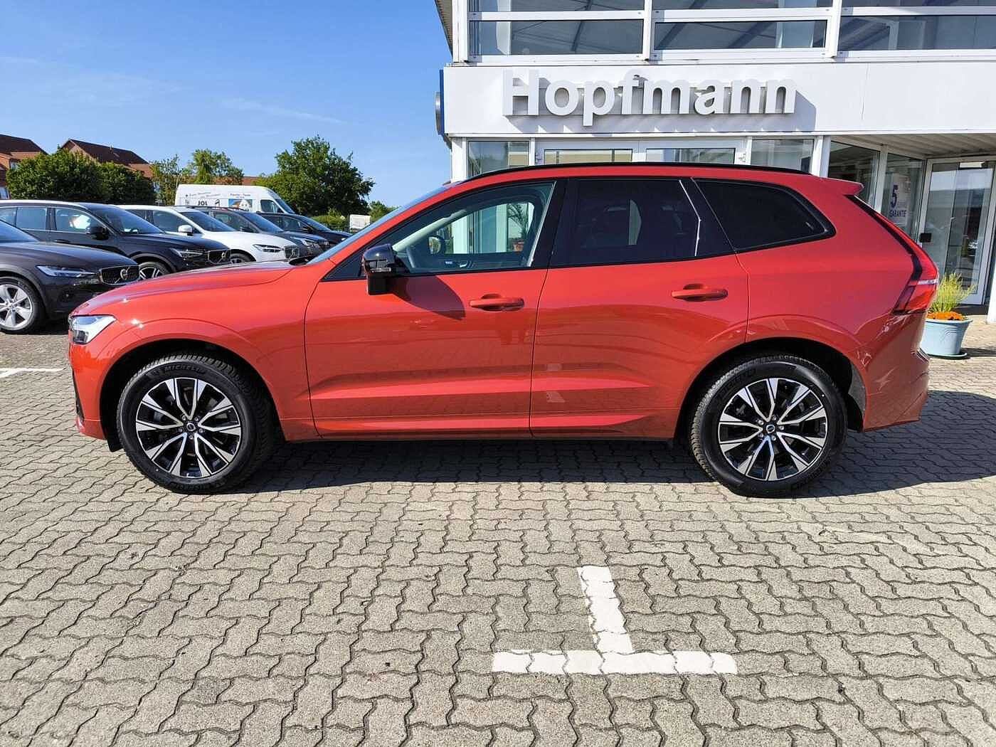 Volvo XC60 AWD Dark Plus