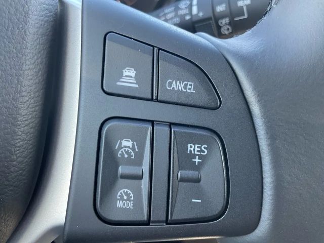 Suzuki S-Cross Flash